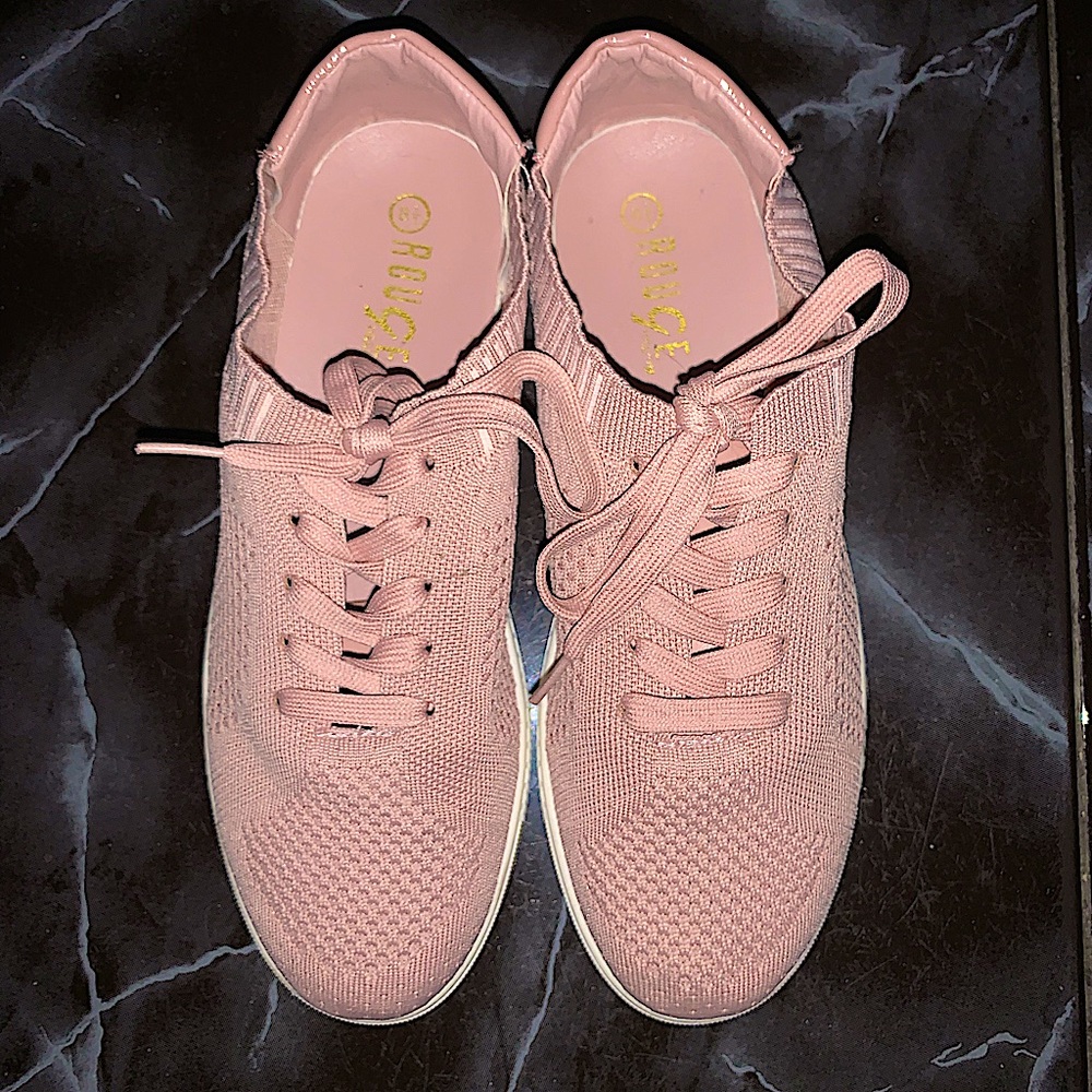Women’s Baby Pink Sneaker Size 8.5